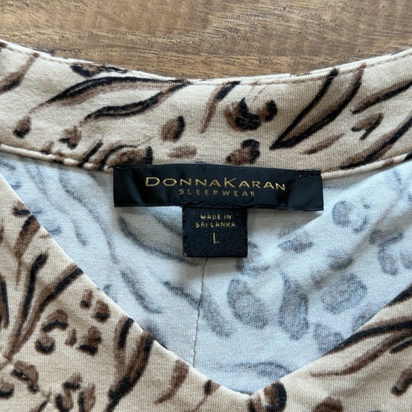 Donna Karan Pajama Top Women's L Animal Print Leopard Sleepwear  Shirt Large - Picture 2 of 4